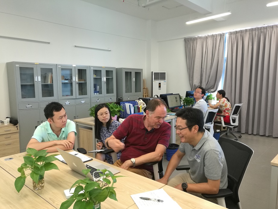 http://www.sztu.edu.cn:8080/_img/2017/10/25/20171025170915262.jpg